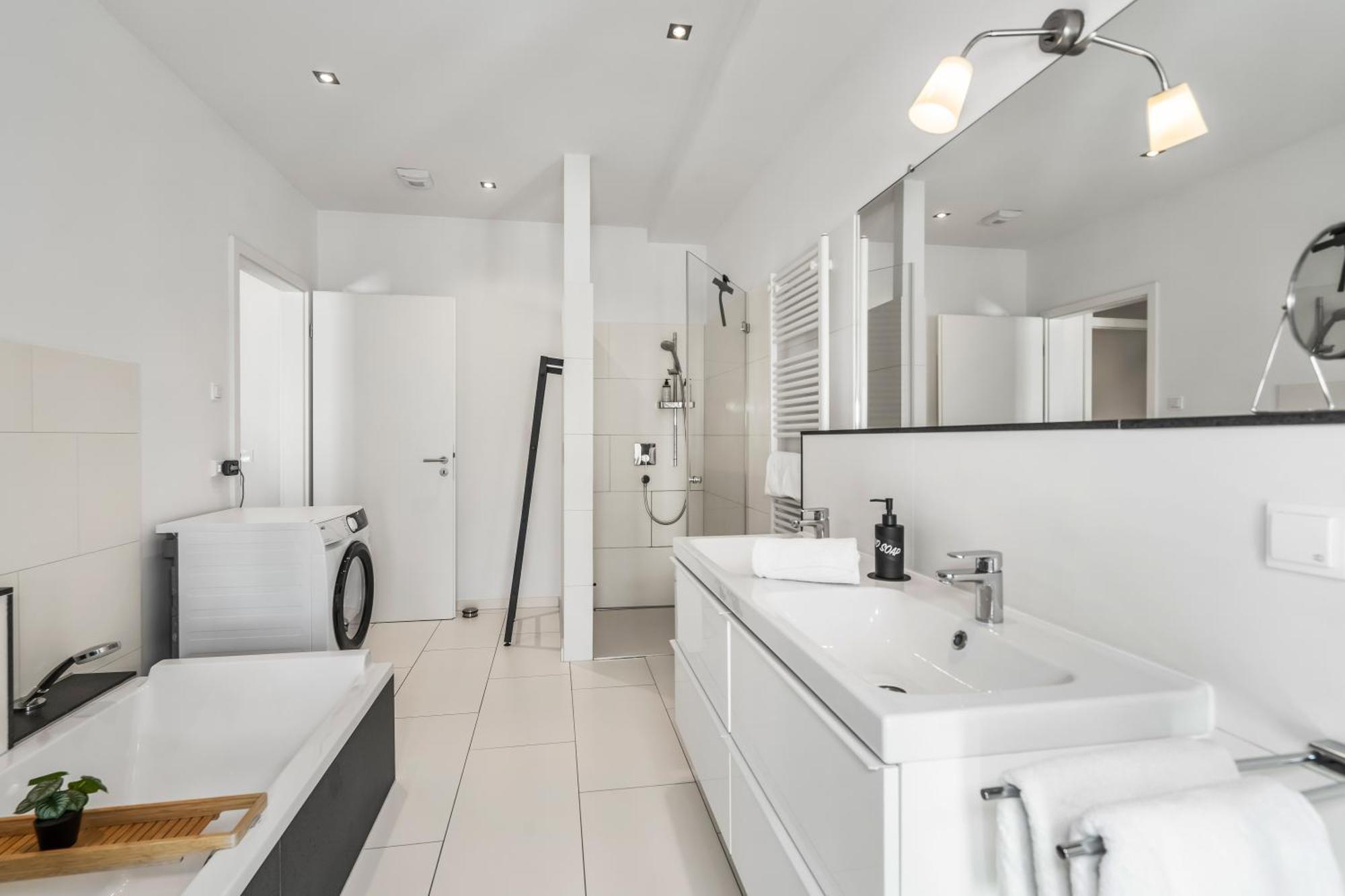 Apartmán Dnd Design Loft I 170Qm I Parken I Balkon I Workstation I Netflix I Kaffee I Waschmaschine I Trockner I Xbox I Ausblick Würzburg Exteriér fotografie