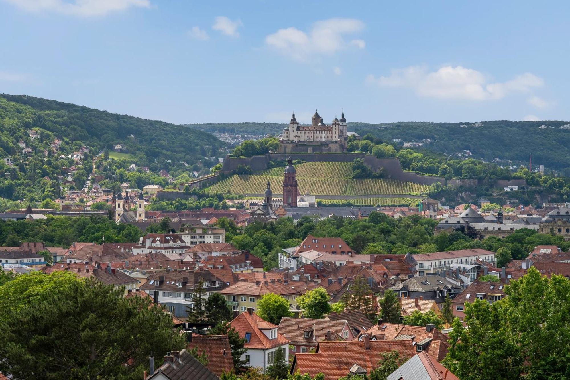 Apartmán Dnd Design Loft I 170Qm I Parken I Balkon I Workstation I Netflix I Kaffee I Waschmaschine I Trockner I Xbox I Ausblick Würzburg Exteriér fotografie